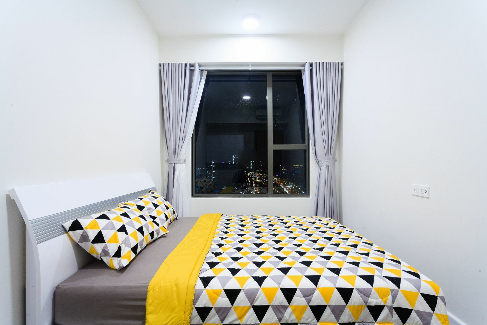 Mia Apartment 2 - The Tresor Thành Pho Ho Chí Minh Esterno foto